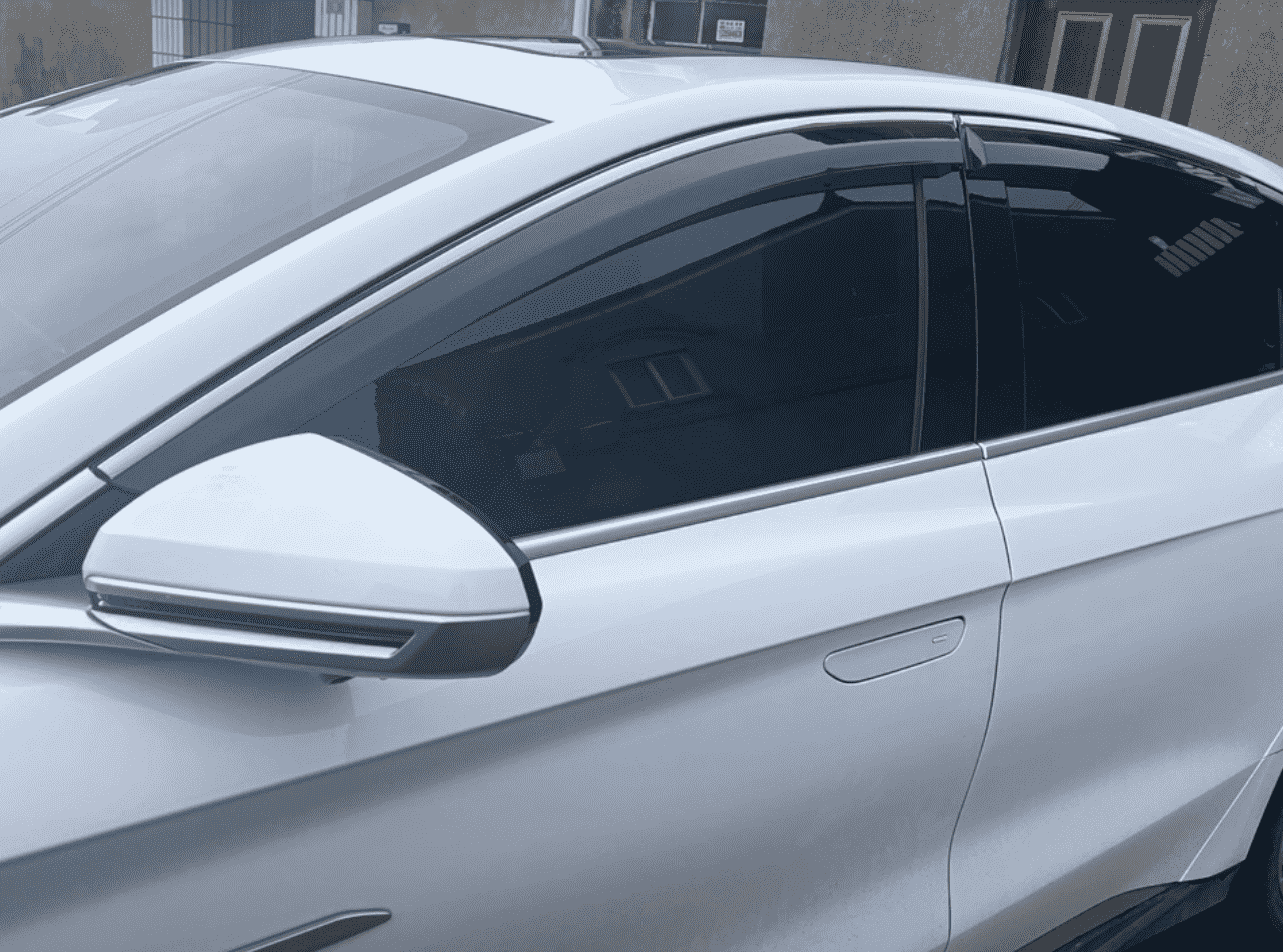 Xevaban.com ở 214 Giải Phóng là đơn vị chuyên cung cấp phụ kiện oto, đồ chơi oto, đồ chơi byd han, phụ kiện byd han, xevaban, 214 giải phóng, vè che mưa byd han, lưỡi che mưa byd han, tấm che mưa cửa sổ byd han.